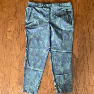 Lane Bryant Camo Jogger Size 18